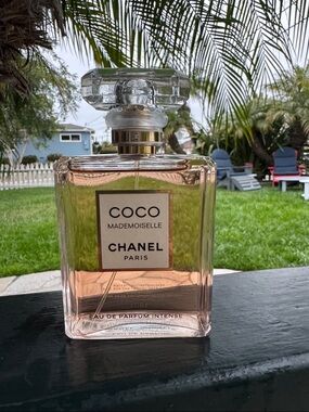 CHANEL COCO Mademoiselle Eau de Parfum Intense 3.4 ounces